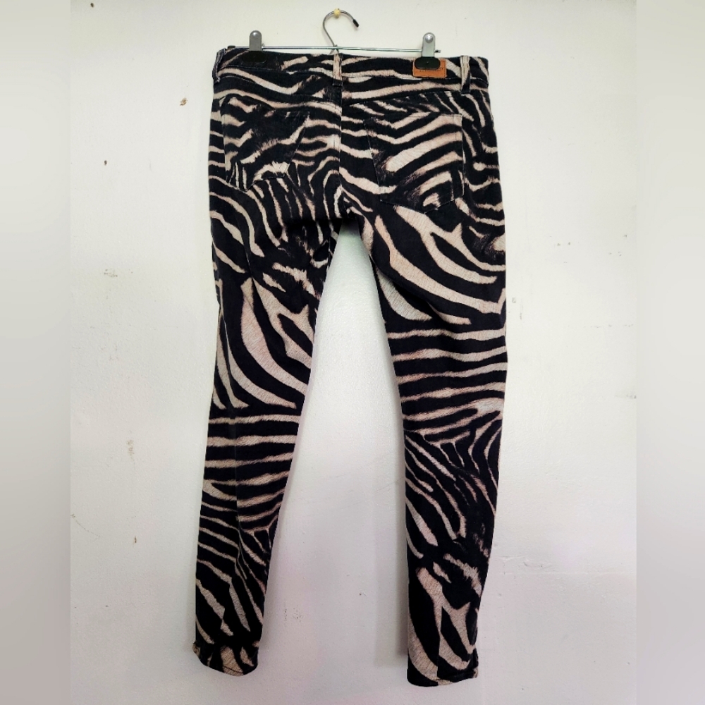 Animal print zebra jeans all over rock and roll - Picture 2 of 12